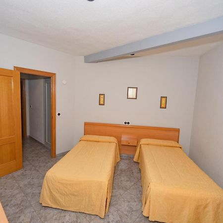 Hostal Virginia Favareta Exteriör bild