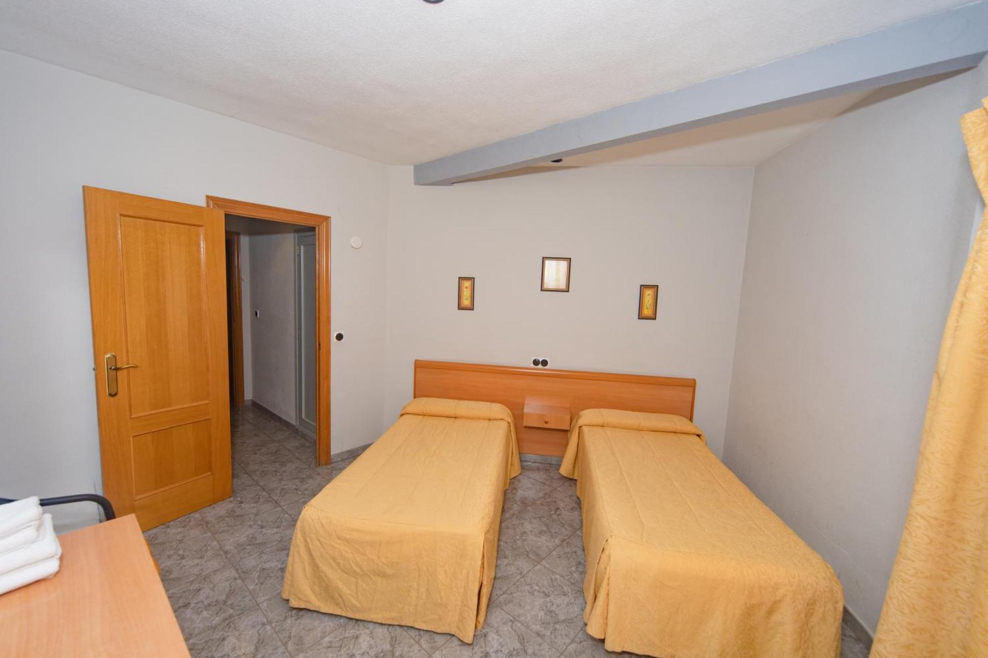 Hostal Virginia Favareta Exteriör bild