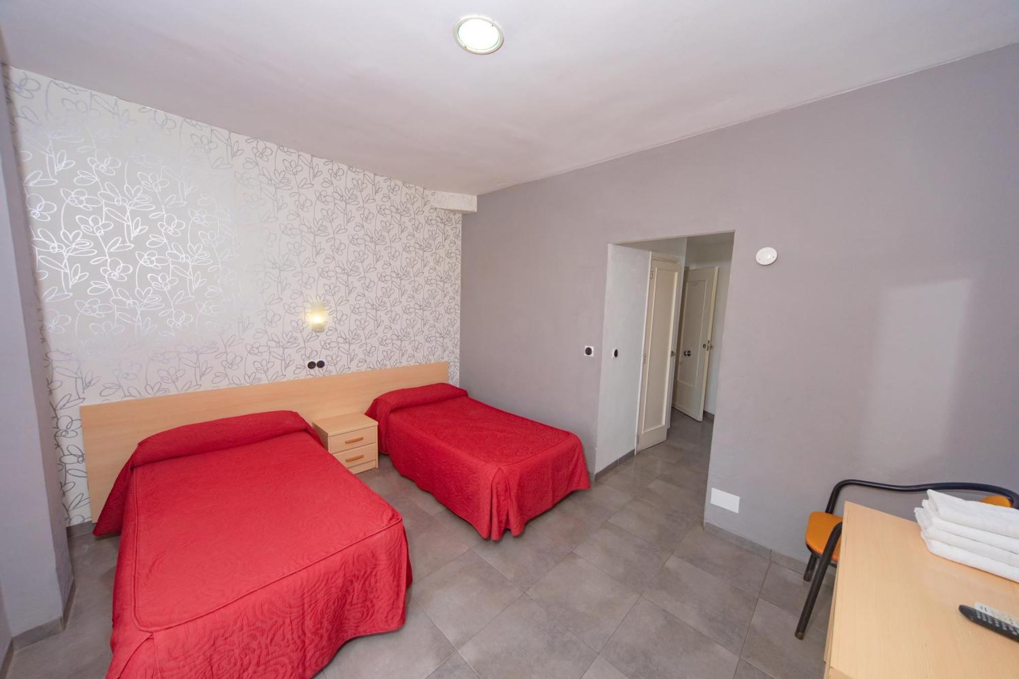 Hostal Virginia Favareta Exteriör bild