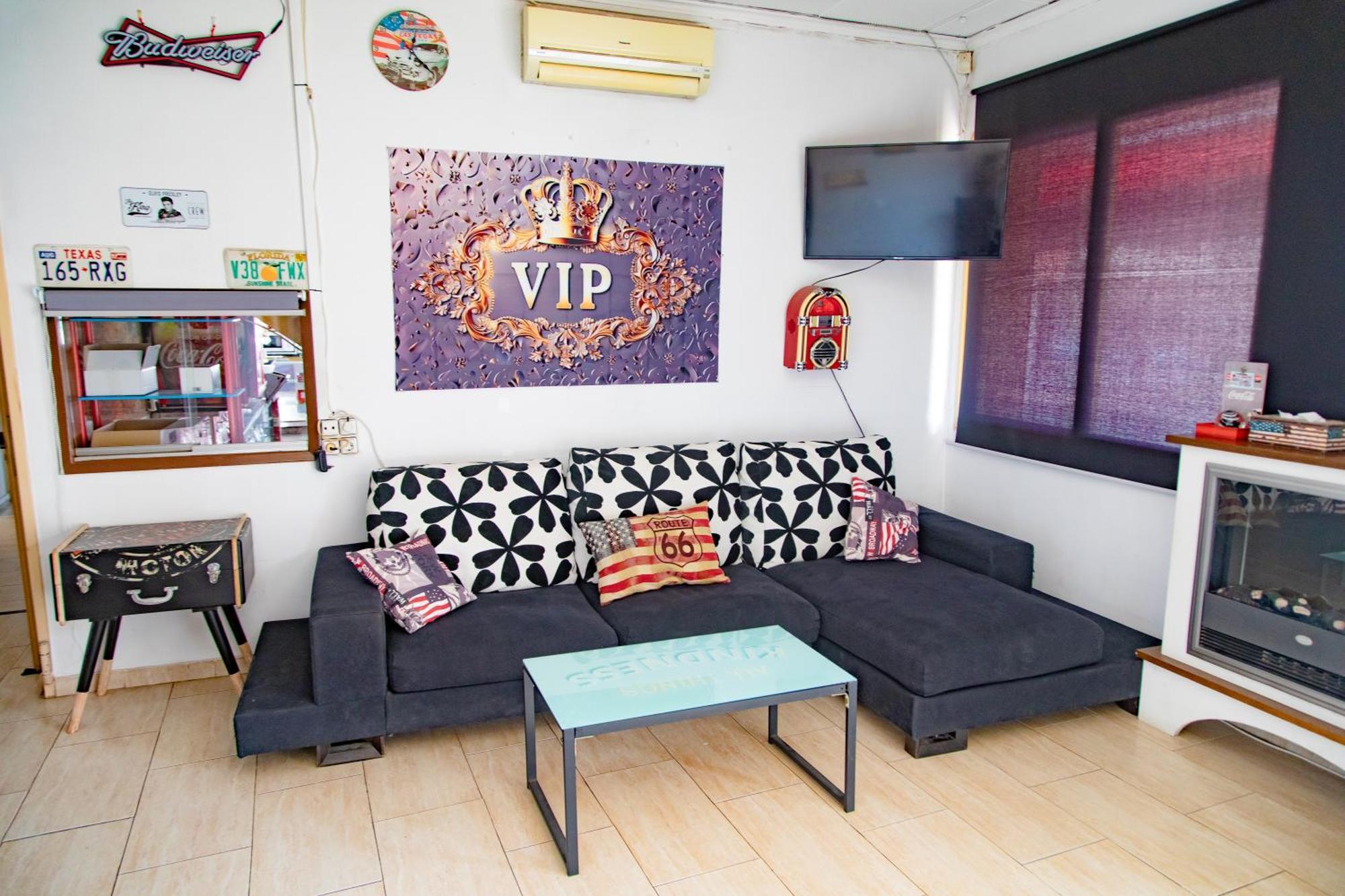Hostal Virginia Favareta Exteriör bild