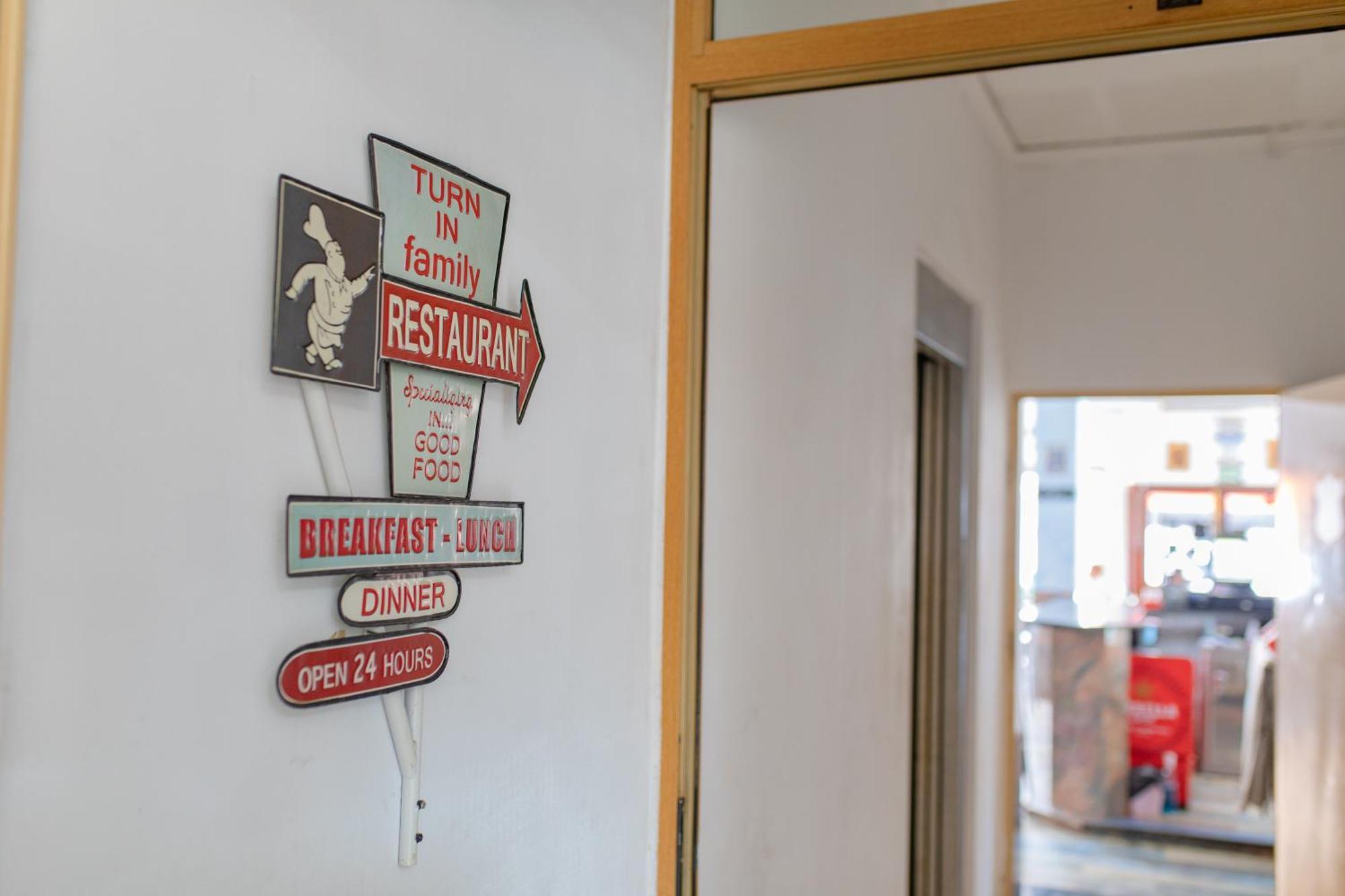 Hostal Virginia Favareta Exteriör bild